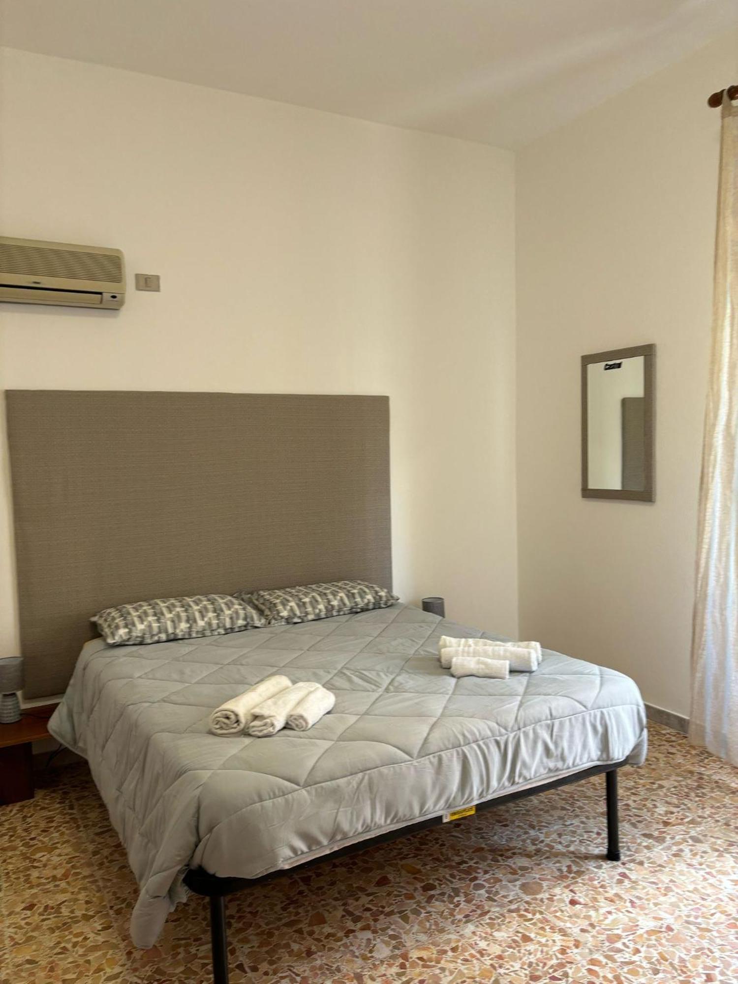 Pm 41 Via Ennio Porrino Guest House Alghero Exterior foto