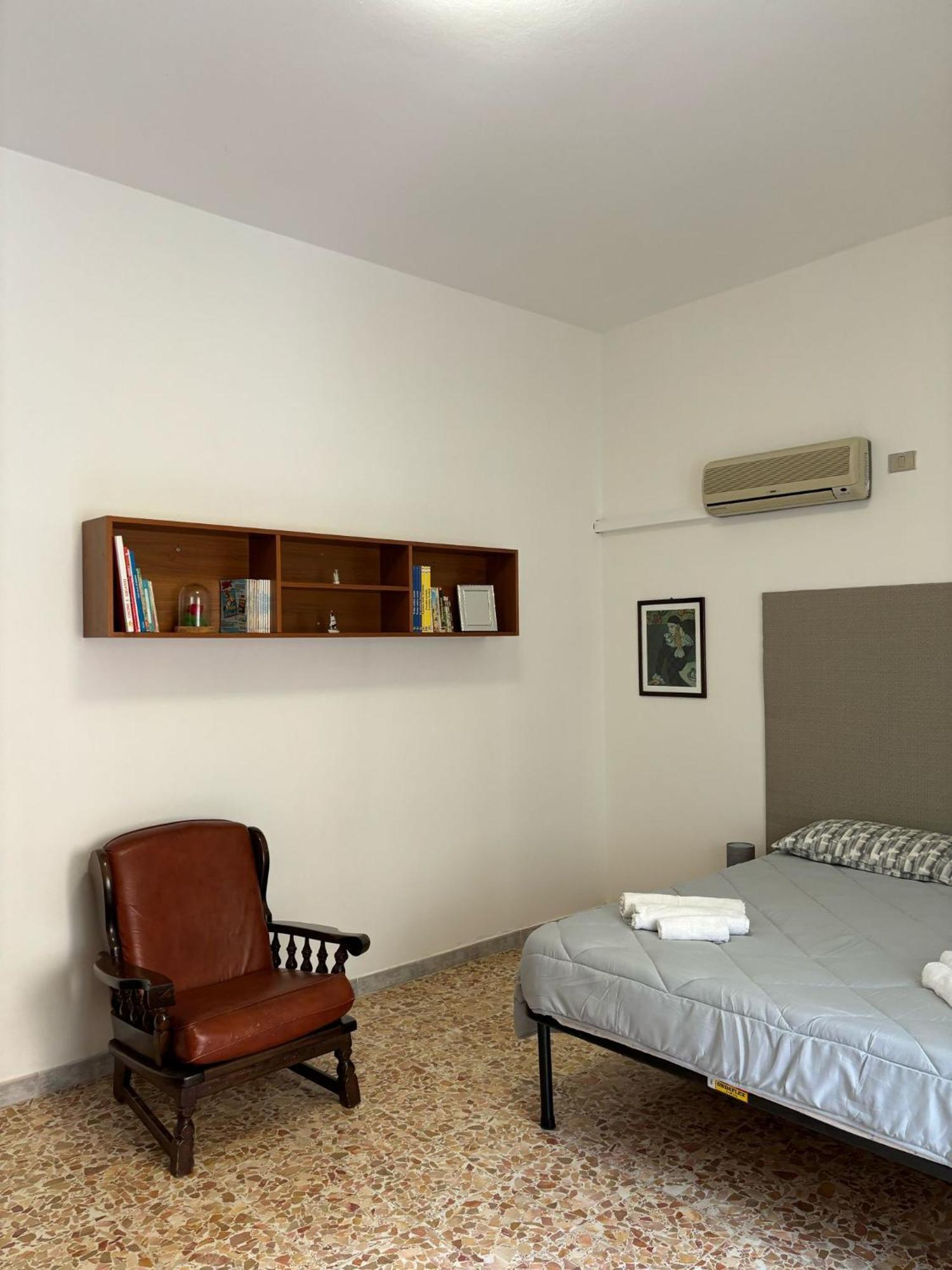 Pm 41 Via Ennio Porrino Guest House Alghero Exterior foto