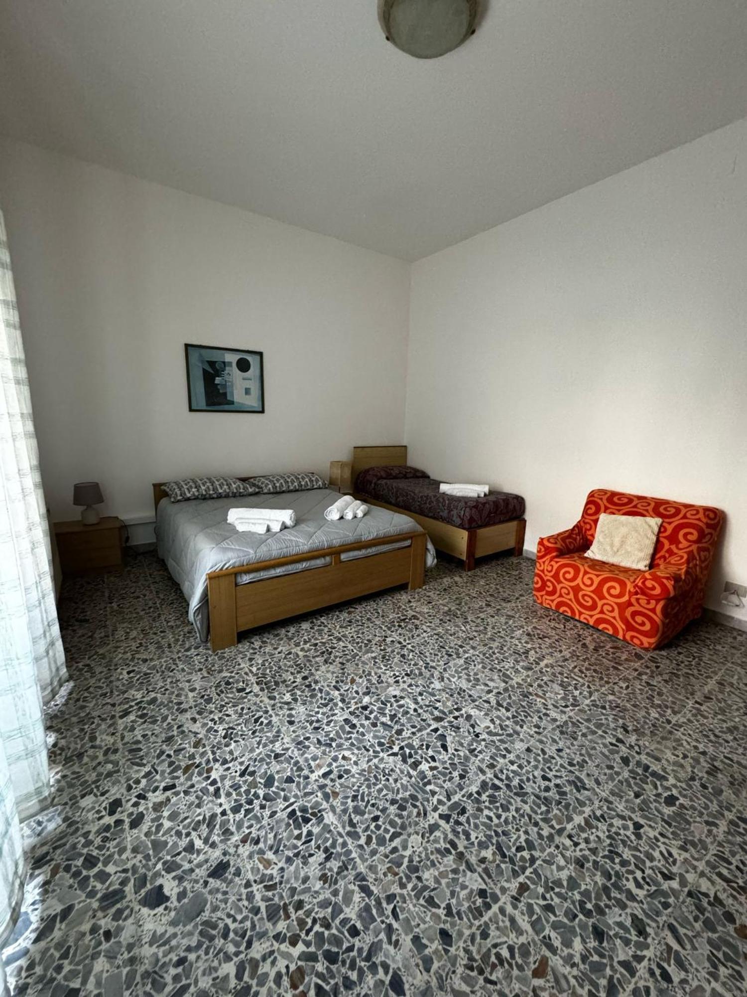 Pm 41 Via Ennio Porrino Guest House Alghero Exterior foto