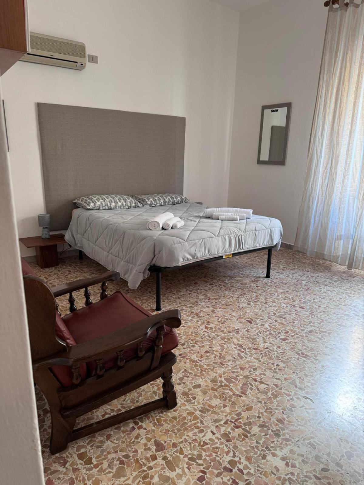 Pm 41 Via Ennio Porrino Guest House Alghero Exterior foto